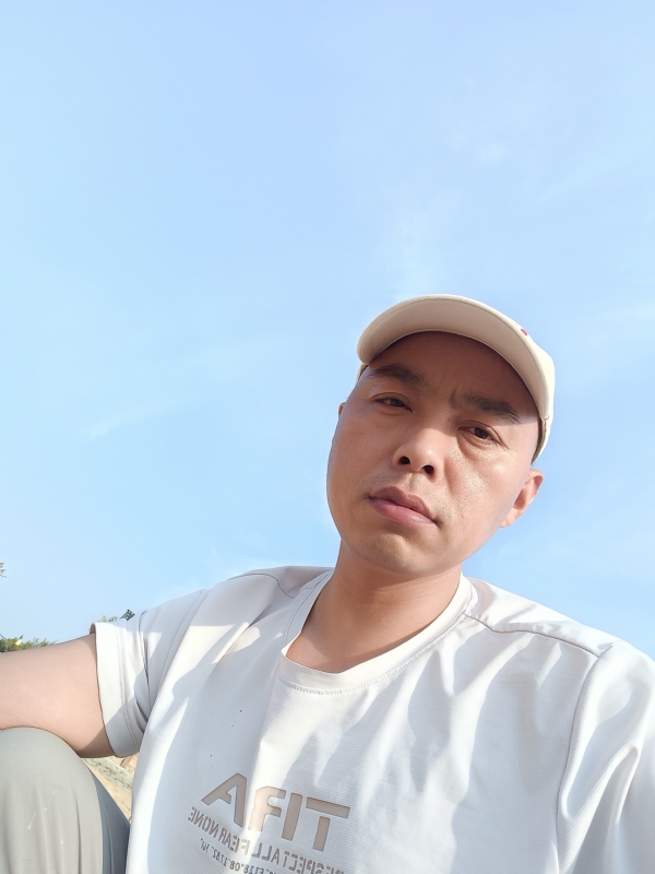 哥哥的第一张照片--山东基督教相亲网